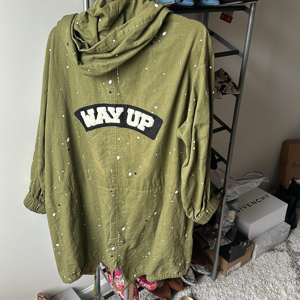 Trendy Oversized jacket! - Picture 3 of 5